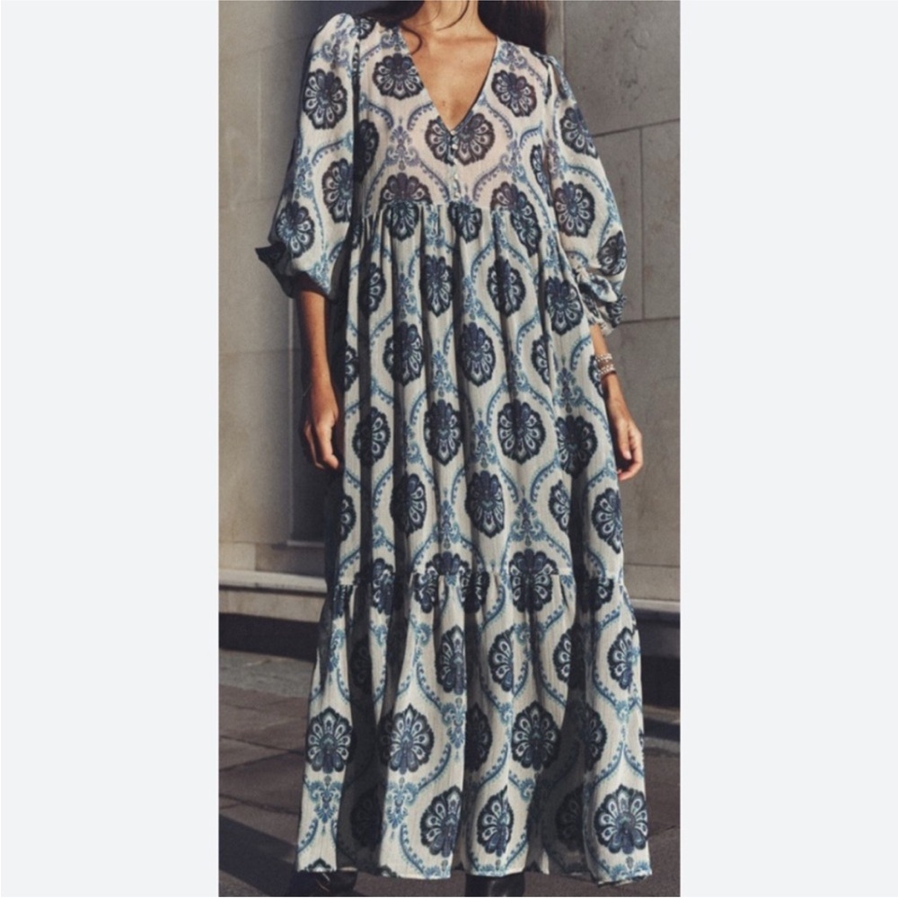NWOT Zara Printed Long Sleeve Dress